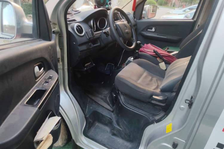 Used CHANGAN KAICHENG Ruixing M60 2020 1.6L Base Model China VI Van 2-Seater CNG DAM16KRC
