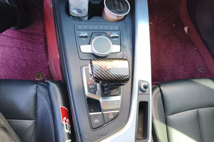 Used Audi A4L 2019 40 TFSI Fashion Edition China VI Emission Standard
