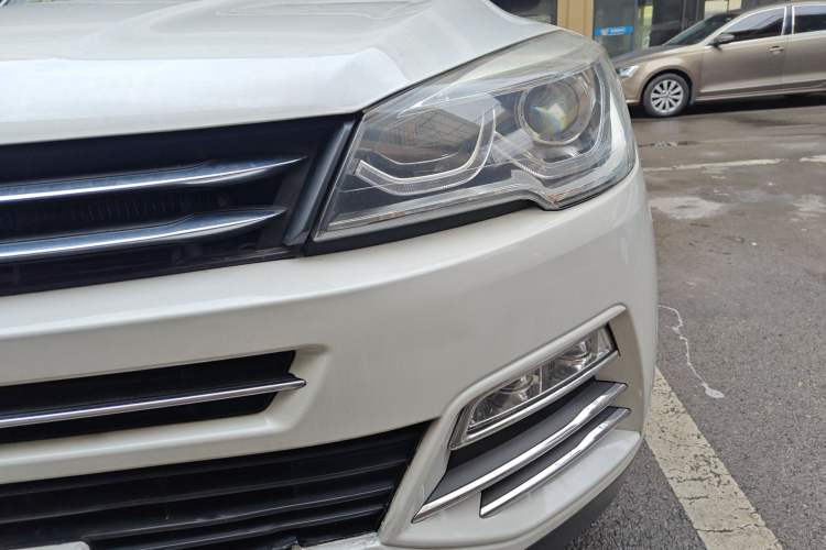 Used Hanteng X7 2016 1.5T Manual Luxury Edition Left Front Headlight