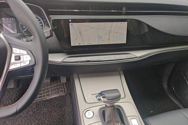 Used CHANGAN OSHAN X7 2020 1.5T Automatic Luxury Model Audio And AC Panel