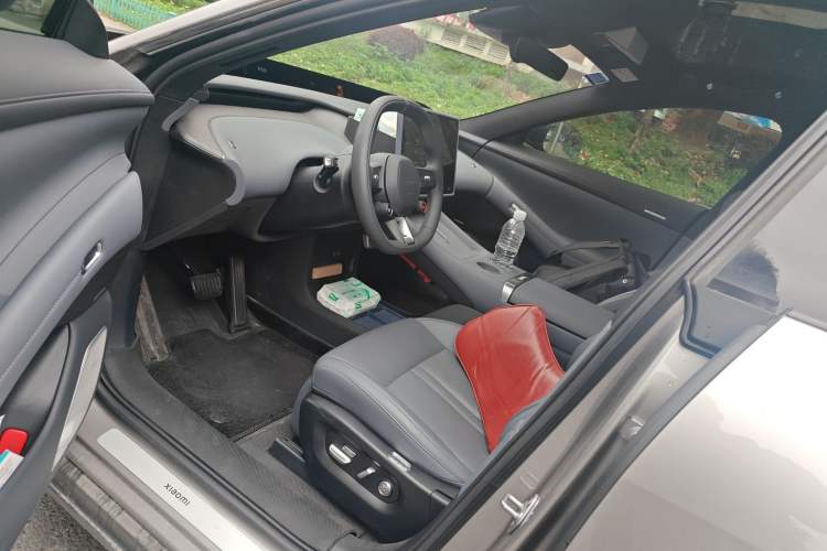 Used Xiaomi Auto YU7 2025 Ultra-Long Range All-Wheel Drive Pro Version Driver Seat