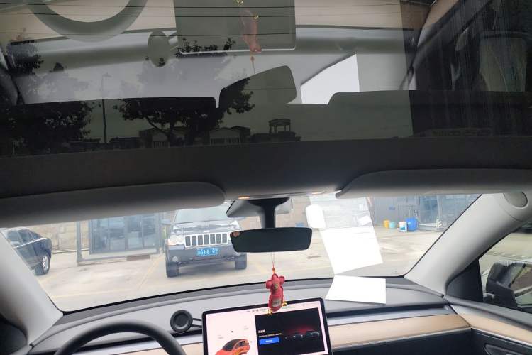 Used Tesla Model Y 2021 Long-Range All-Wheel-Drive Version 3D7
