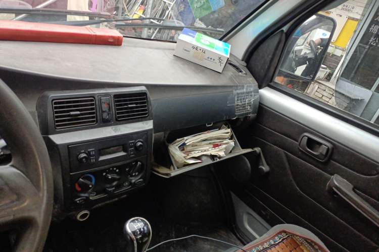 Used Wuling Rongguang Small Truck 2017 1.2L Single-Row Basic Model LSI Audio And AC Panel