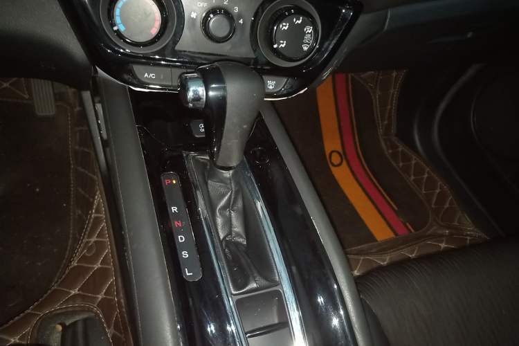 Used Honda Vezel 2020 1.5L CVT Pioneer Edition
