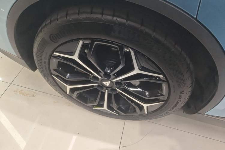 Used Deepal L07 2024 230Max Qiankun Intelligent Driving ADS SE Range-Extended Version Exterior 3