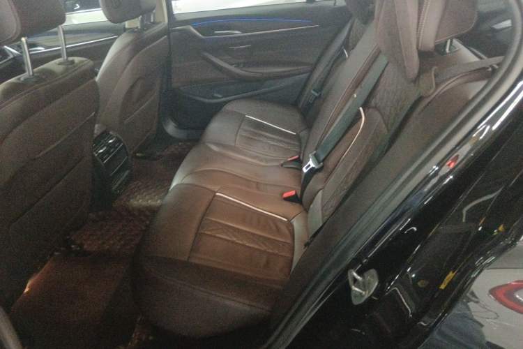 Used BMW 5 Series 2019 Updated 530Li xDrive Luxury Package Left Rear Seat