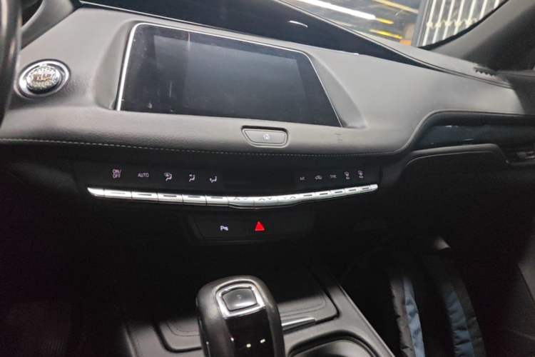 Used Cadillac XT4 2018 28T Two-Wheel Drive Tech Version

