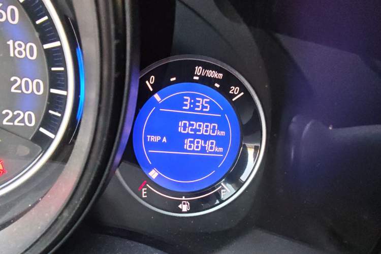 Used Honda Fit 2016 1.5L LXS CVT Comfort Sunroof Version
