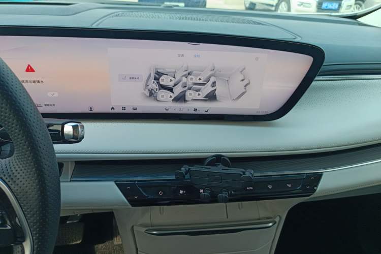 Used Buick GL8 New Energy 2024 Lu Zun Deluxe Edition 7-Seater
