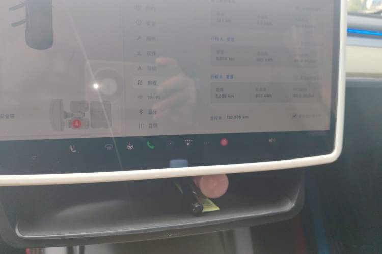 Used Tesla Model Y 2022 Rear-Wheel-Drive Version Odometer Close Up