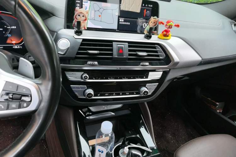 Used BMW X4 2021 xDrive 25i M Sport Night Edition package Audio And AC Panel