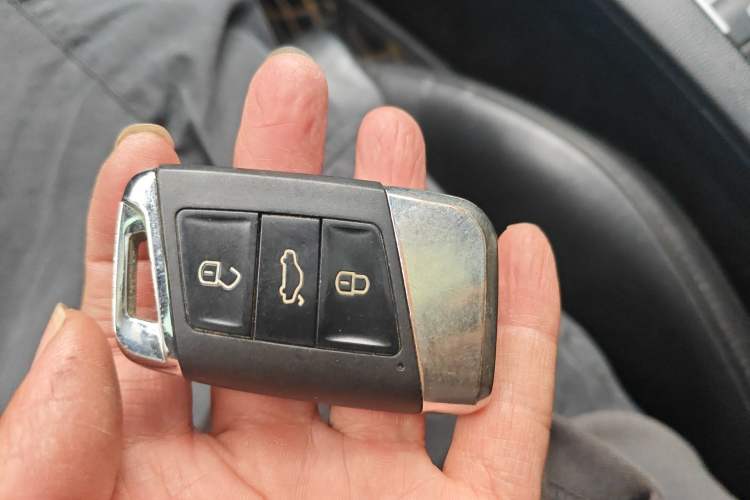 Used Volkswagen Magotan 2017 330TSI DSG Leading Model
