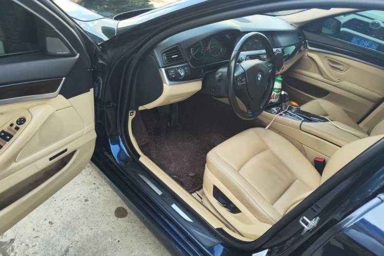 Used BMW 5 Series 2013 525Li Luxury Model