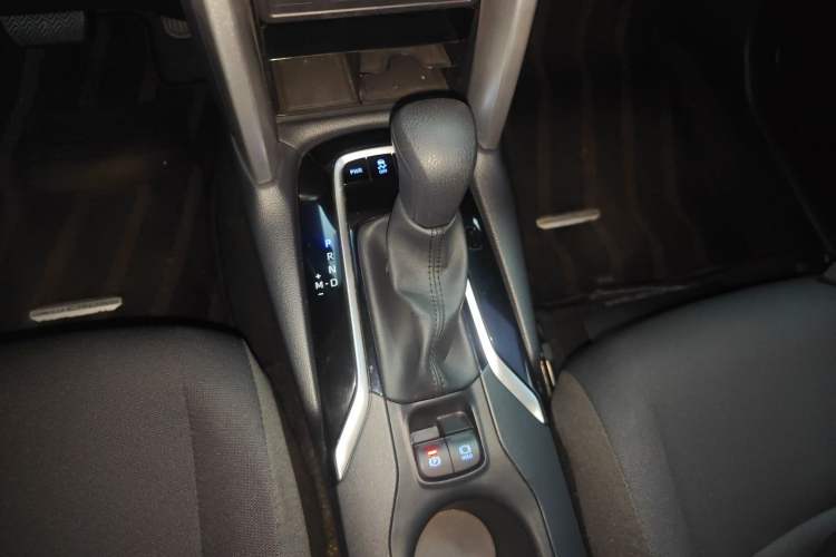 Used Toyota Corolla Cross 2022 2.0L Pioneer Edition Gear Lever
