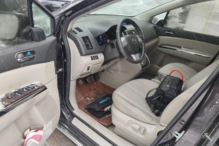 Used Mazda 8 2013 2.5L Ultimate Edition Driver Seat