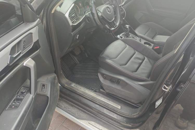 Used Volkswagen Tayron 2021 280TSI Two-Wheel Drive Luxury Smart Connectivity Version
