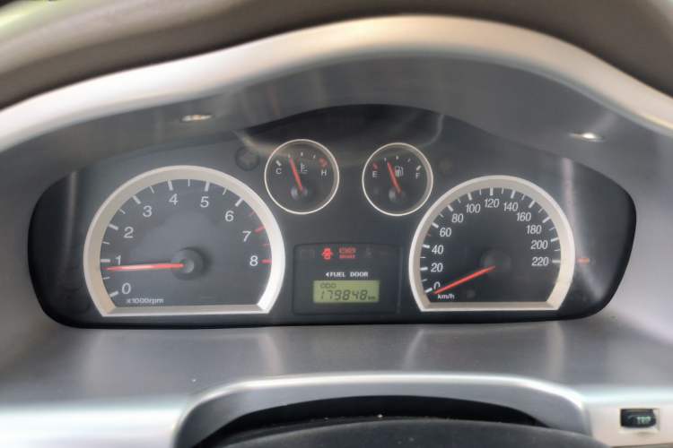 Used Huatai Santa Fe Classic 2012 2.0L Gasoline Manual Luxury Version Instrument Cluster