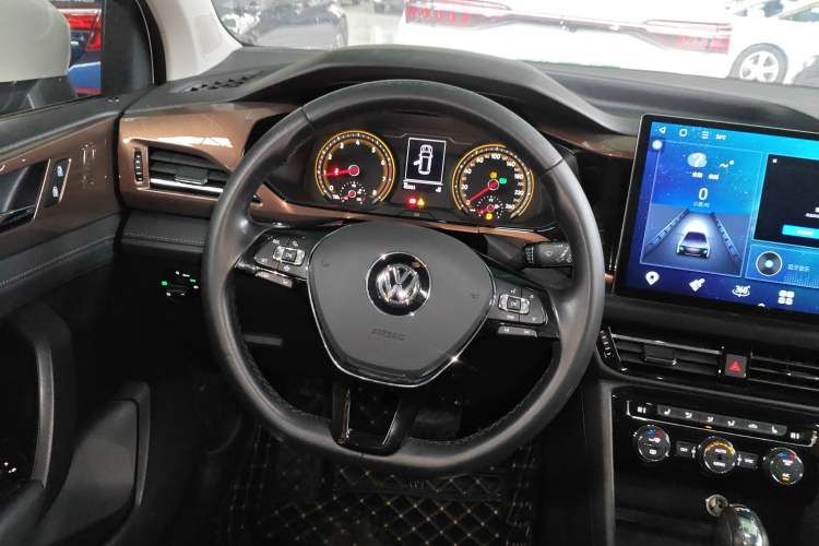 Used Volkswagen Tharu 2019 280TSI Two-Wheel Drive Luxury Edition China V Standard
