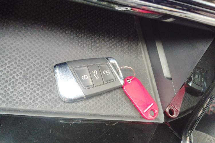 Used Volkswagen Passat 2023 280TSI Elite Edition Interior 1