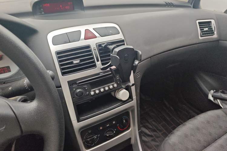 Used Peugeot 307 2010 Hatchback 1.6L Manual Comfort Edition