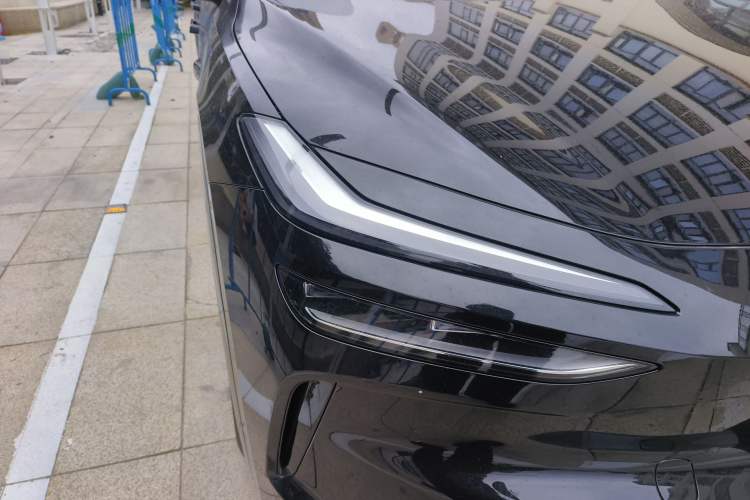 Used ONVO L60 2024 60 kWh All-Wheel Drive