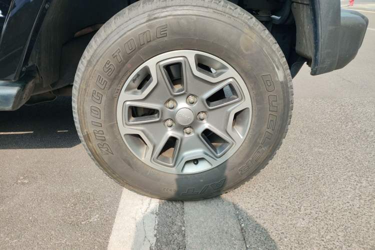 Used Jeep Wrangler 2013 3.6L Sahara Four-Door Edition
