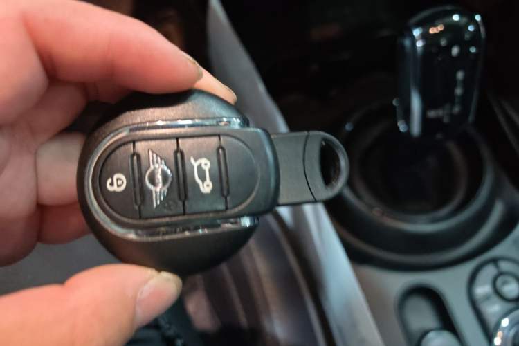 Used MINI Clubman 2021 1.5T COOPER Connoisseur Vehicle Key