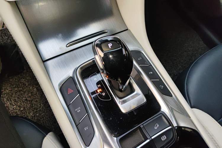 Used MG HS New Energy 2020 eHS 1.5T e-Trophy Gear Lever