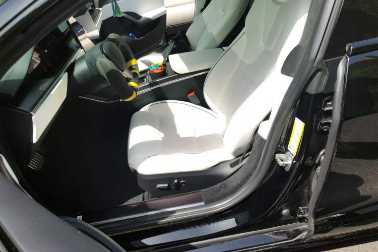 Used Tesla Model S 2023 Three-Motor All-Wheel-Drive Plaid Version