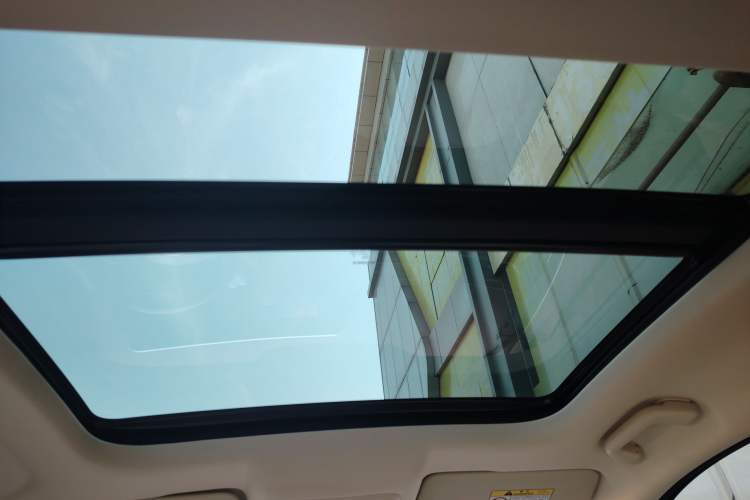 Used ORA Good Cat 2021 400km Standard Range Venus Edition Lithium Iron Phosphate Headliner