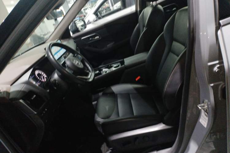 Used Nissan X-Trail 2023 e-POWER Ultra-Hybrid Dual-Motor All-Wheel-Drive Luxury Edition Left Front Seat