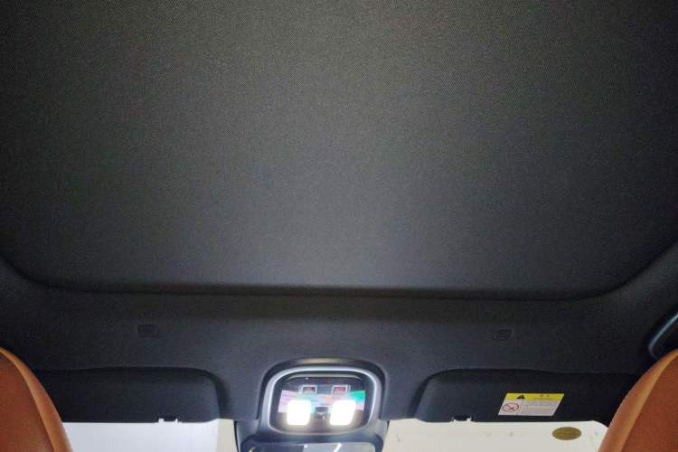 Used Deepal S07 2024 215Max Qiankun Intelligent Driving ADS SE Range-Extended Version
