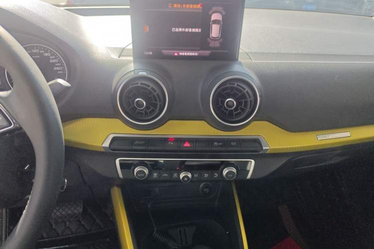 Used Audi Q2L 2018 35 TFSI Fashion Dynamic Version China VI Emission Standard