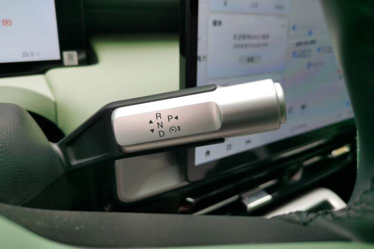 Used AION Y 2022 Plus 70 Tech Edition