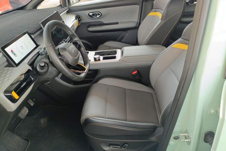 Used AION Y 2022 70 Tech Edition Lithium Iron Phosphate
