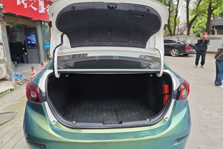 Used Mazda 3 Axela 2014 Sedan 2.0L Automatic Sport Model Trunk