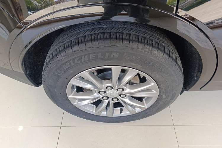 Used Cadillac XT5 2022 2.0T Two-Wheel Drive Luxury Version
