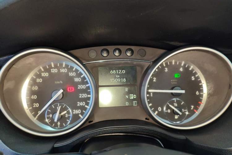 Used Mercedes-Benz R-Class 2017 R 320 4MATIC Luxury Collection Edition