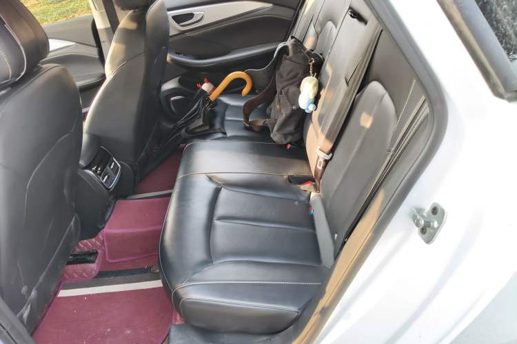 Used Roewe i6 MAX 2020 300TGI Automatic "Swell Cool Smart Drive" Edition