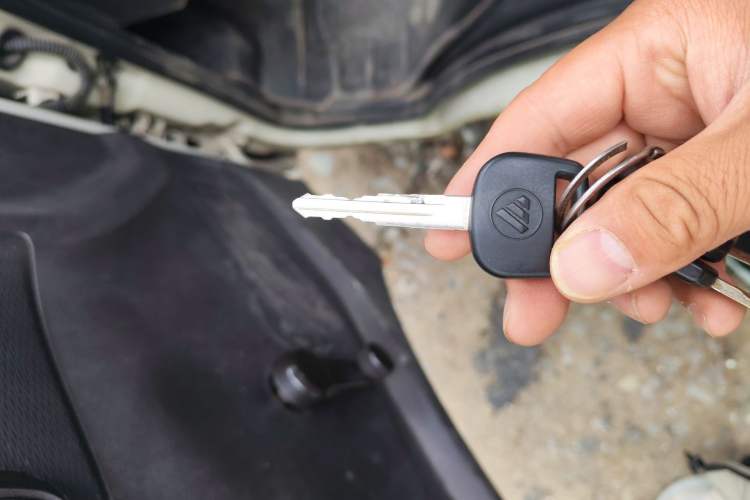 Used Foton Xiangling M 2018 1.2L Semi-承载 Single-Row Rear Single Tire (Cargo) 4W12M1 Vehicle Key