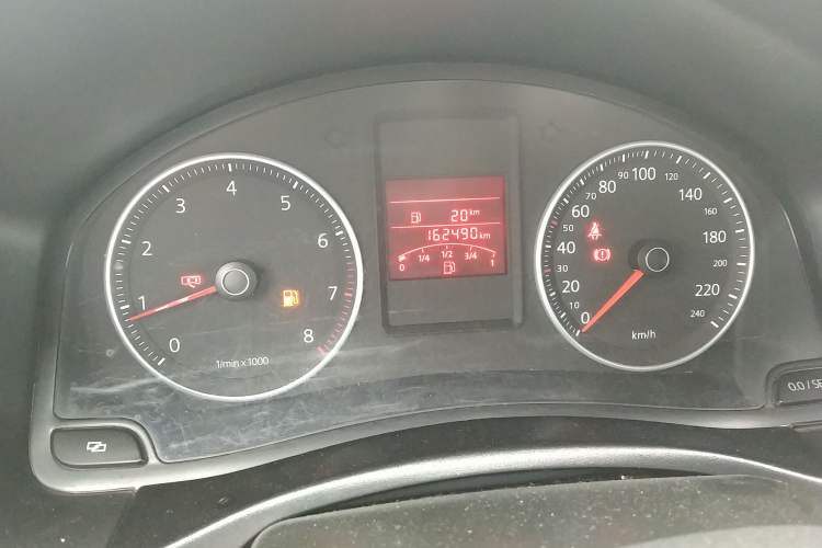 Used Volkswagen Bora 2012 1.6L Manual Fashion Edition Odometer Close Up