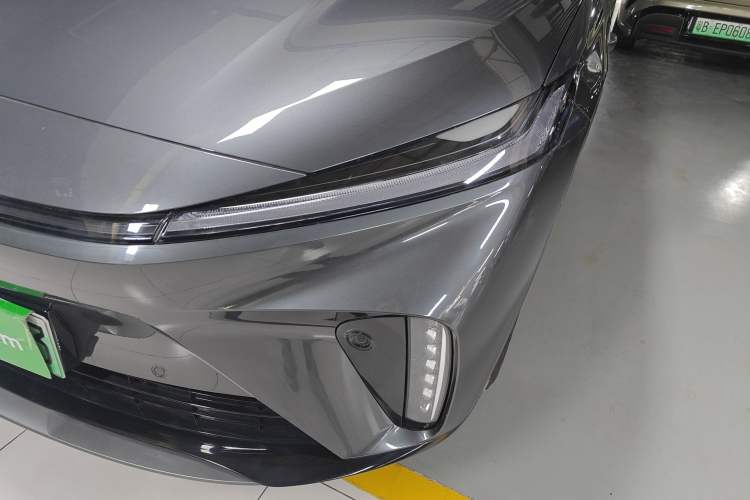 Used Rising R7 2024 Advanced Edition Left Front Headlight