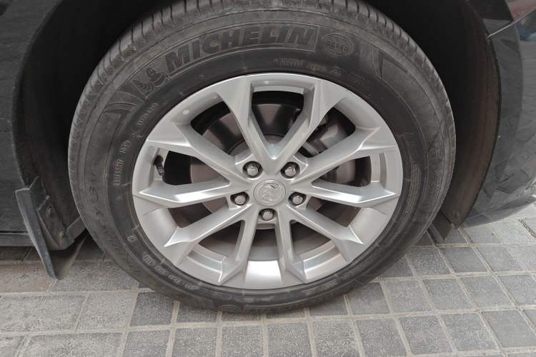 Used Buick LaCrosse 2021 552T Luxury Version
