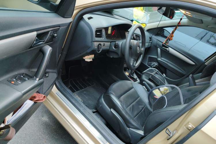 Used Volkswagen Lavida 2013 Restyled Classic 1.6L Automatic Comfort Edition
