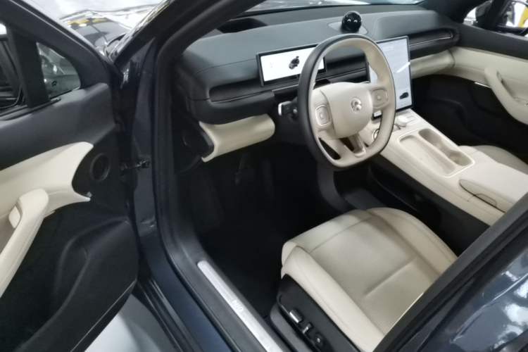 Used Nio ES6 2024 75 kWh
