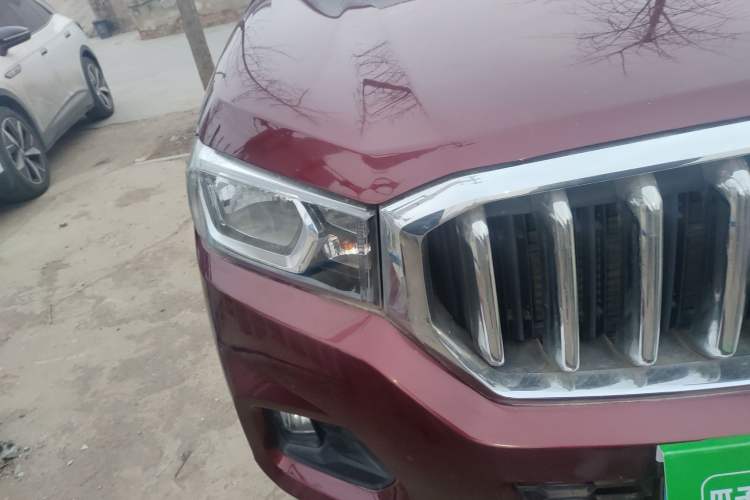 Used SAIC MAXUS T60 2017 2.0T Gasoline Automatic 4x4 High-Ride Elite Standard Cabin