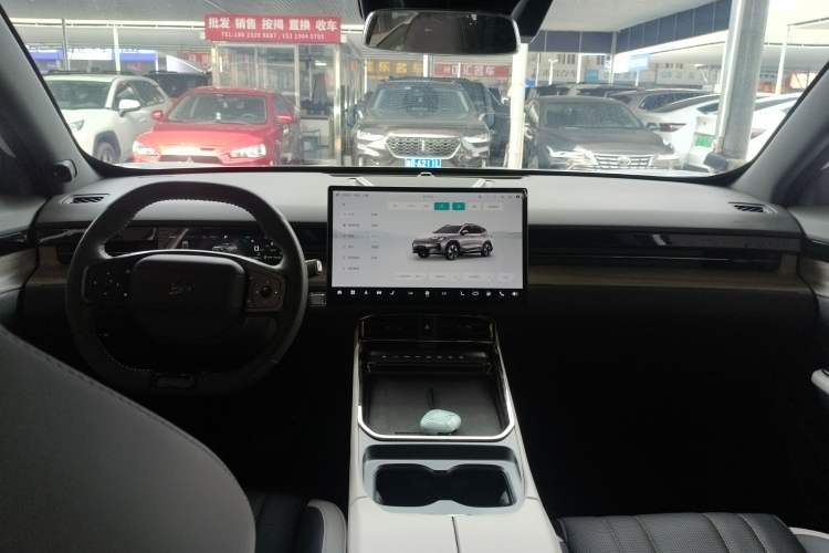 Used JETOUR Shanhai L6 2024 1.5TD DHT ULTRA Center Console