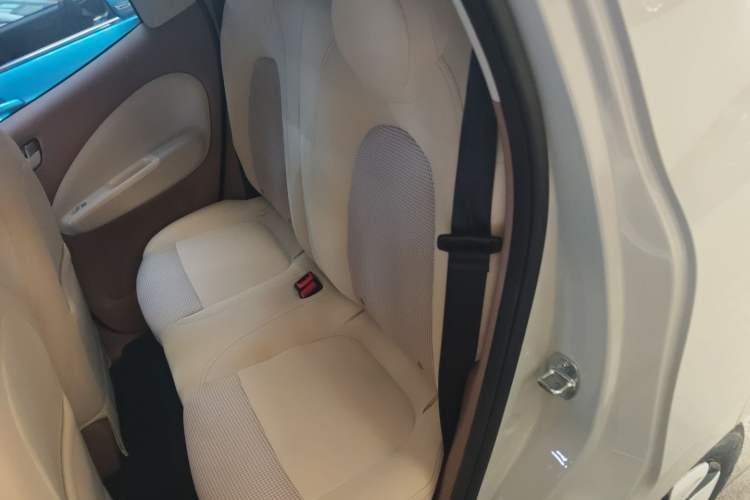 Used Wuling Hongguang MINIEV 2025 Four-Door Version Advanced Edition Left Rear Seat