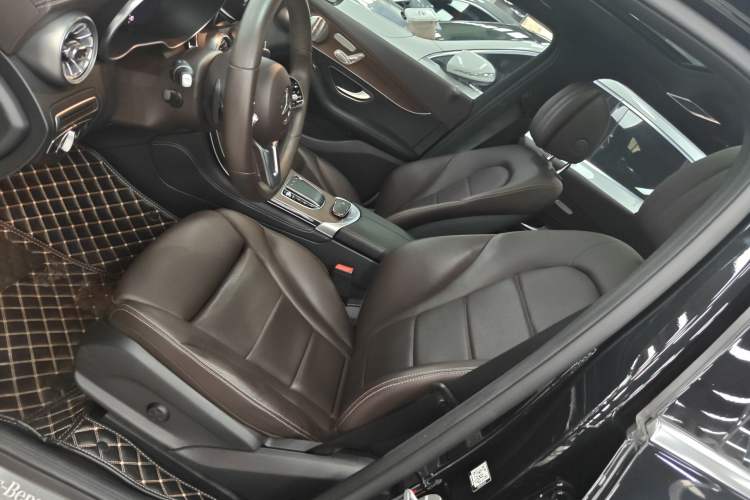 Used Mercedes-Benz GLC 2021 GLC 300 L 4MATIC Dynamic Model Left Front Seat