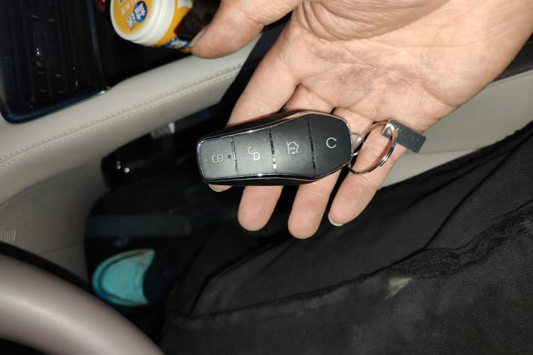 Used BYD Song PLUS New Energy 2025 EV 520km Premium Version Vehicle Key